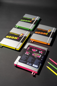 Записная книжка блокнот Leuchtturm A5 (145 x 210 мм) в точку, лимитированная серия Neon!, серебро/зеленый