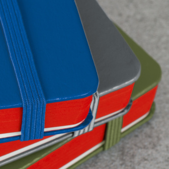 Записная книжка блокнот Leuchtturm Red Dots A5 (145 x 210 мм) в точку, хаки